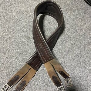 52” County Logic Girth Leather Brown Purchased in 2024